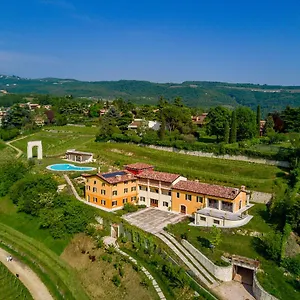 La Fonte Degli Dei Negrar